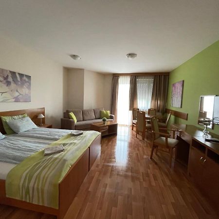 Rosemary Apartmanok, Rose, Lili, Mary1, Mary2 Гайдусобосло Екстер'єр фото