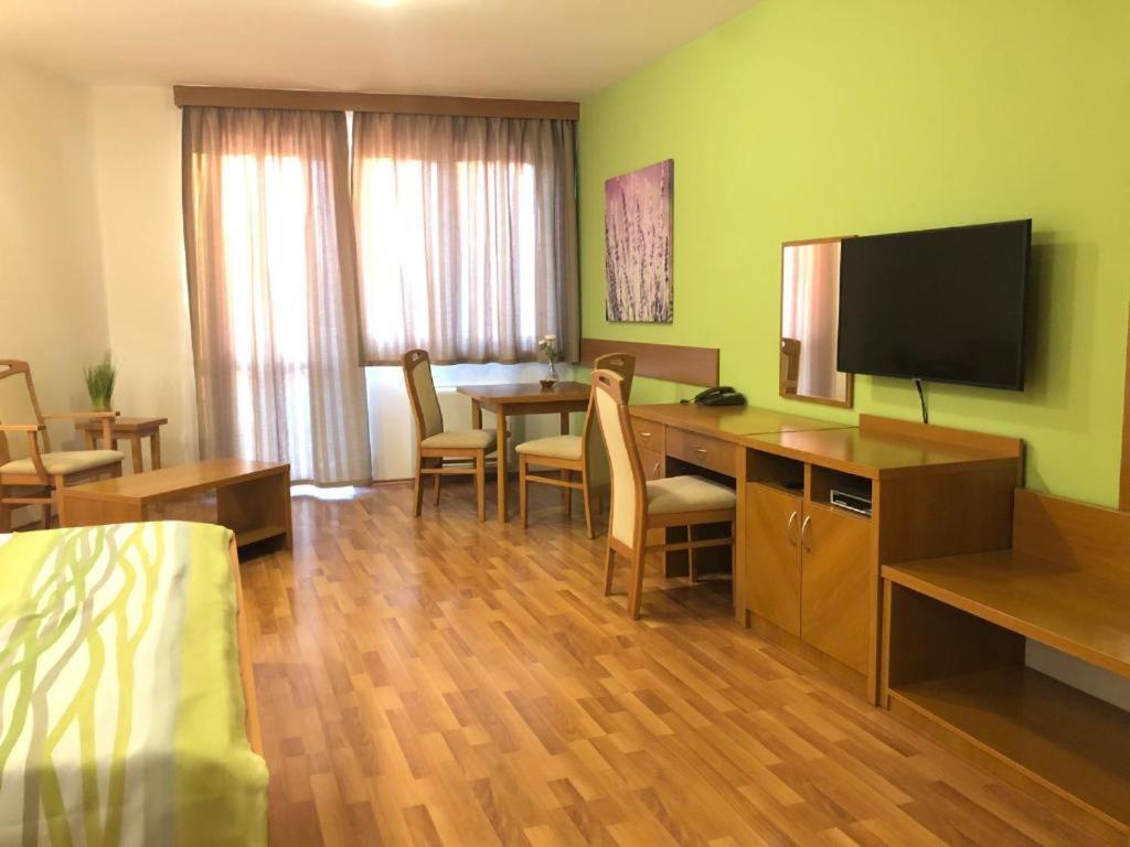 Rosemary Apartmanok, Rose, Lili, Mary1, Mary2 Гайдусобосло Екстер'єр фото